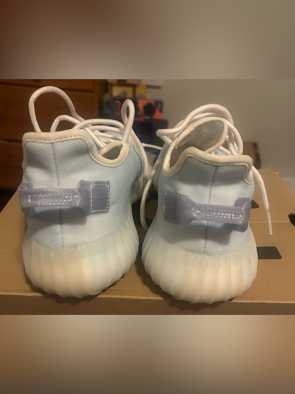 Adidas Yeezy boost 350 V2 - Picture 4 of 7